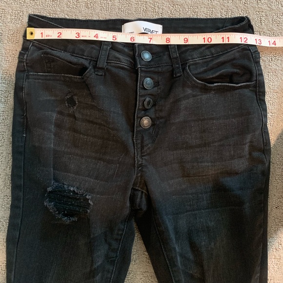 Vervet Black Mid Rise Distressed Legging Jeans with Button-Up Fly, Size 24 - Picture 5 of 11